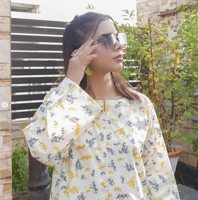 ZENTRA Golden Bloom outfit from Instagram @thezentra.co